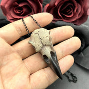 3D Raven Skull Necklace Resin Replica Raven Magpie Crow Poe Gothic Gift,Halloween Raven Skull Necklace,Goth Bird Skull