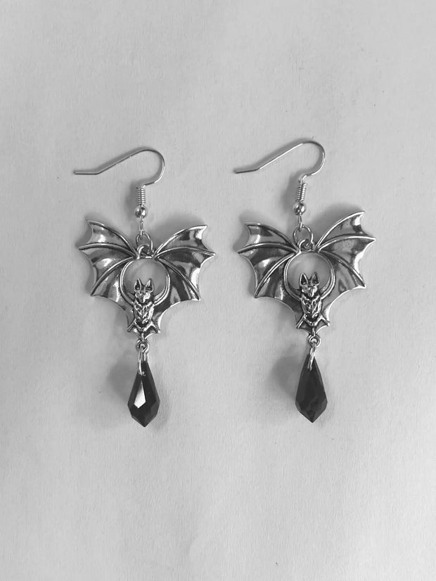 Gothic Vampire Bat Earrings For Women Man Fashion Pagan Witch Jewelry Accessories Red Crystal Vintage Bat Pendant Ear