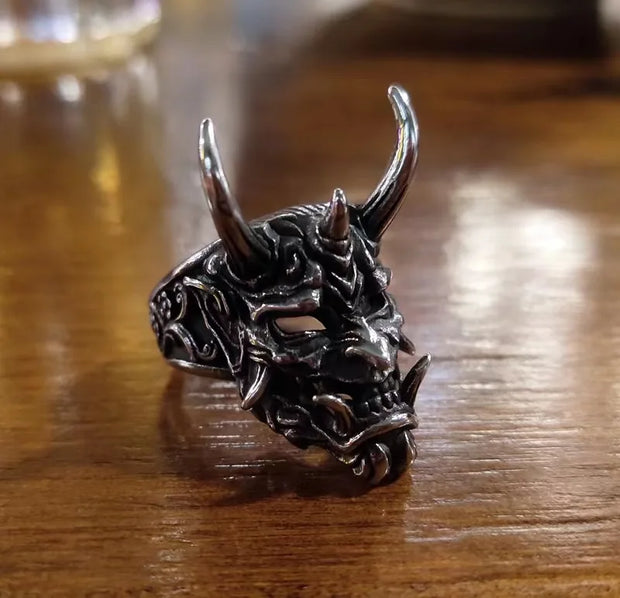 Gothic Oni Demon Skull Ring – Silver Skull Ring with Gold Horns for Alternative Fashion - SLF00173-2 / resizable - ring