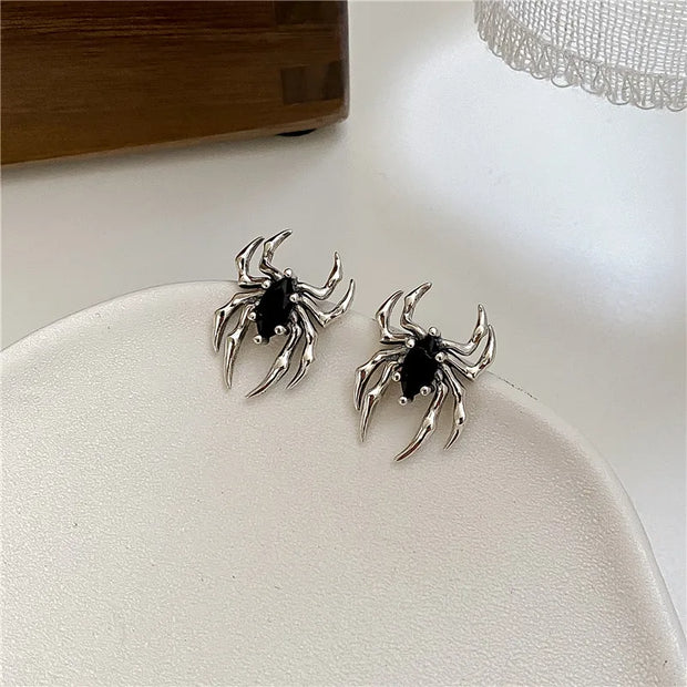 Gothic Spider Earrings – Statement Jewelry for Halloween and Dark Aesthetic - Old silvery - Earring