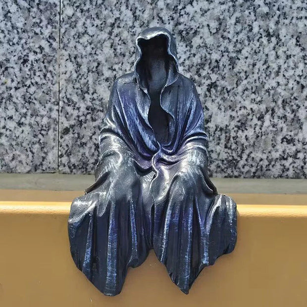 Hooded Phantom Statue – Enigmatic Gothic Decor for Halloween and Dark Fantasy Fans - Black - Desktop decorations